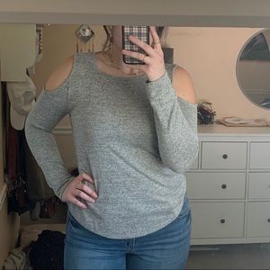 Grey shoulder cut out light sweater